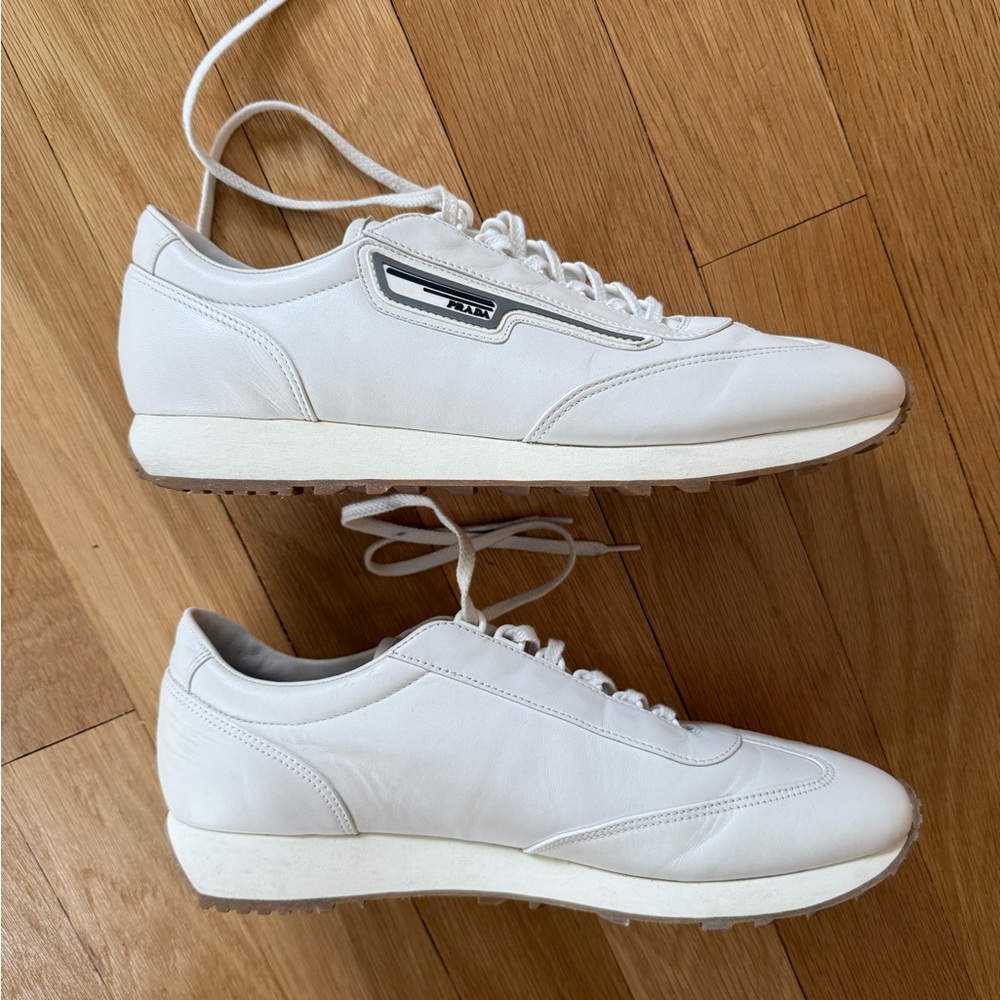 Prada White Leather Men's Low-Top Sneakers with Black Logo Detail - Picture 5 of 10